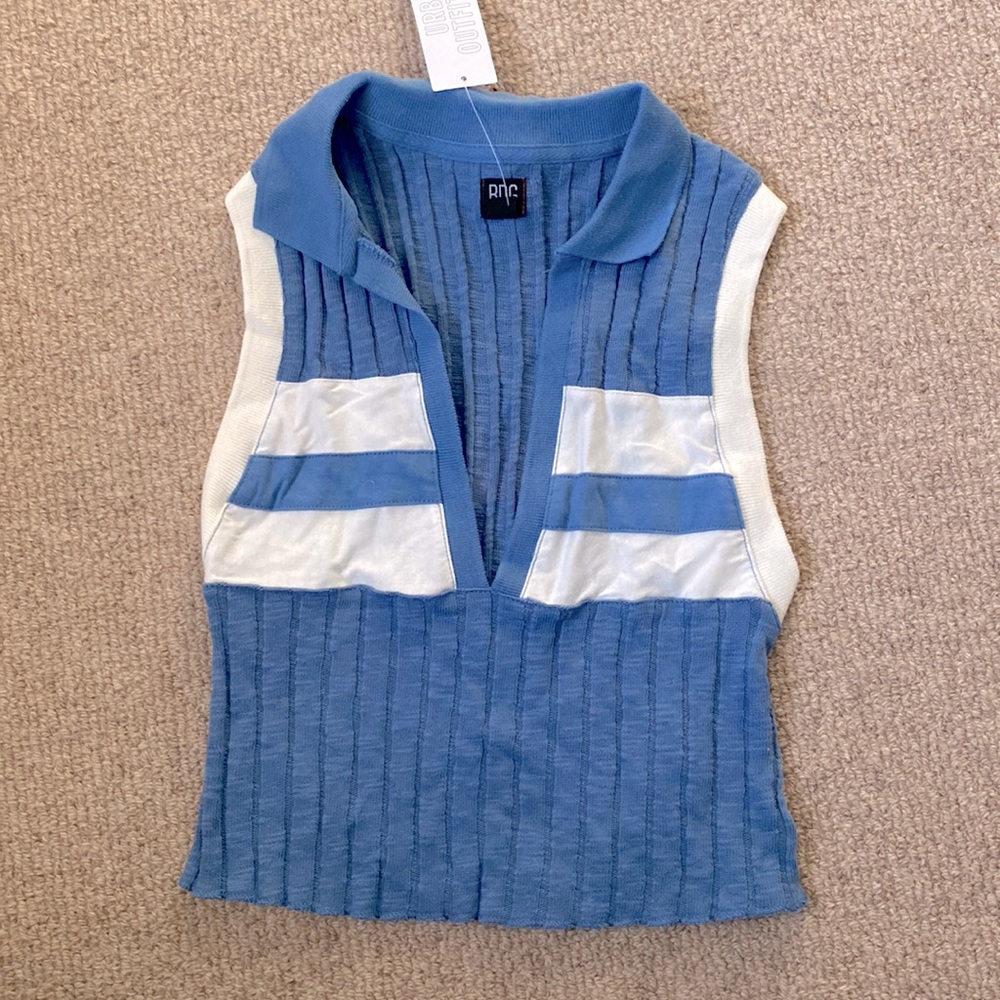 Urban Outfitters BDG Cropped sweater tank